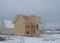 Установка стропильной системы дома 7x8