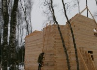 Подготовка к монтажу стропильной системы дома