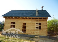 Монтаж коньков на крыше дома 6x9