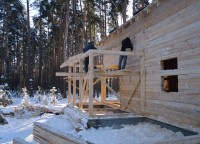 Работа над каркасом террасы