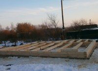 Начало строительства первого этажа брусового дома 7x7