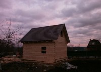 Металлочерепица на крыше дома 7x7