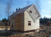 Брусовой дом на свайном фундаменте 7x8