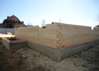 Возведение первого этажа брусового дома 10x12