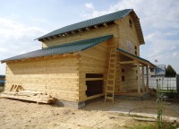 Гараж дома из бруса 10x12
