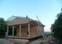 Установка обрешетки на крышу дома
