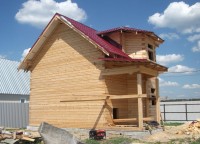 Торцевая сторона дома 7x8 из профилированного бруса