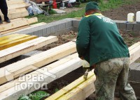 Подготовка бруса для укладки на фундамент дома 6x9