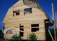 Установленная обрешетка дома 8x8