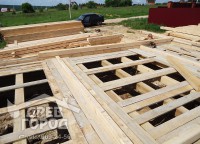 Укладка доски для чернового пола дома 8x9