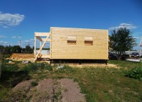 Первый этаж и каркас террасы дома на свайном фундаменте