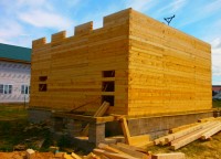 Пропил бурса для двери и окон дома 8,5x8,5