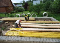 Подготовка бруса для укладки на фундамент дома 6x9