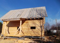 Черновая крыша дома из бруса 6x9