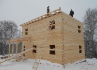 Потолочные балки на втором этаже