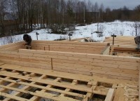 Межкомнатная стена брусового дома 8x9