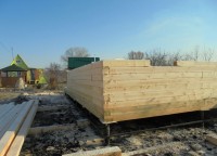 Пропил бруса под окно на первом этаже дома 7x9