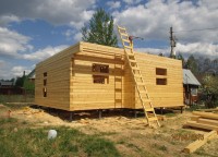 Торцевая сторона брусового дома