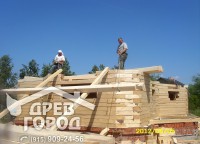 Поднятие бруса для строительства второго этажа