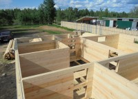 Межкомнатные стены дома из бруса 150x150