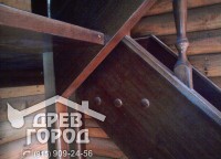 установка заводской лестницы
