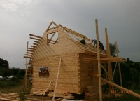 Зашитый фронтон дома 6х7